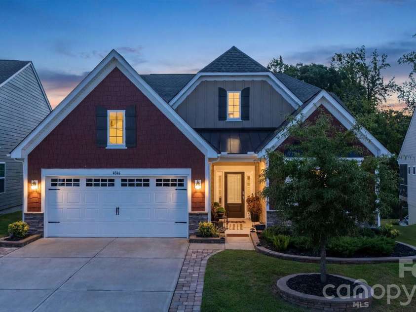 4046 Havenport Circle, Tega Cay, SC 29708.  MLS# CAR4423988, YatesRealty ID 50625. 