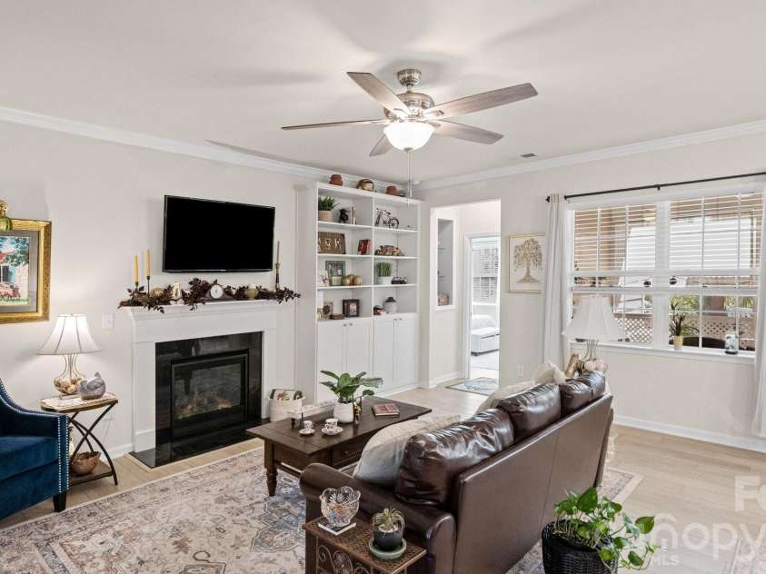 4046 Havenport Circle, Tega Cay, SC 29708.  MLS# CAR4423988, YatesRealty ID 50625. 