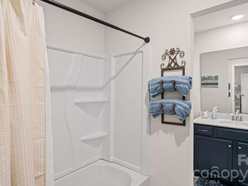 4046 Havenport Circle, Tega Cay, SC 29708.  MLS# CAR4423988, YatesRealty ID 50625. 