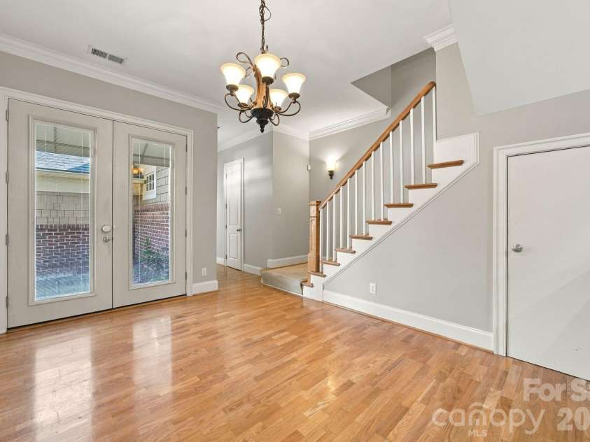 3504 Winslow Green Drive, Charlotte, NC 28210.  MLS# CAR4423017, YatesRealty ID 50631. 