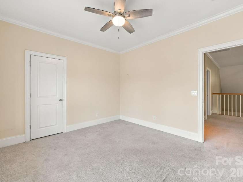 3504 Winslow Green Drive, Charlotte, NC 28210.  MLS# CAR4423017, YatesRealty ID 50631. 