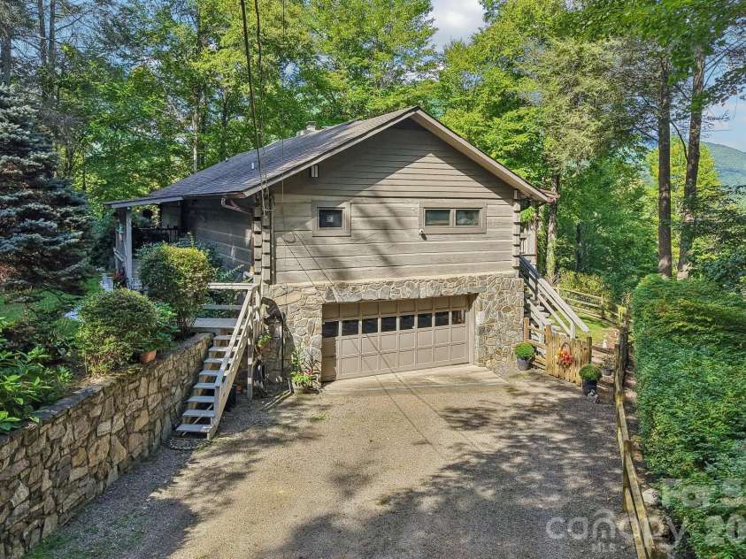 782 Setzer Cove Road, Maggie Valley, NC 28751.  MLS# CAR4421807, YatesRealty ID 50632. 