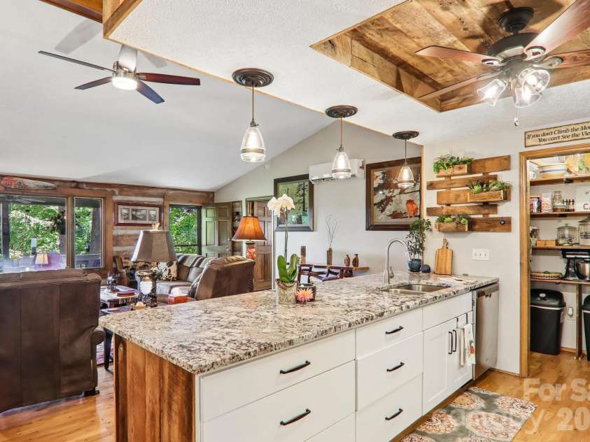 782 Setzer Cove Road, Maggie Valley, NC 28751.  MLS# CAR4421807, YatesRealty ID 50632. 