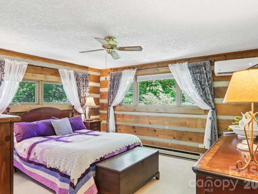 782 Setzer Cove Road, Maggie Valley, NC 28751.  MLS# CAR4421807, YatesRealty ID 50632. 