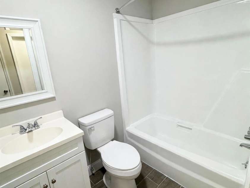 606 Creekridge Road, Monroe, NC 28110.  MLS# CAR4424158, YatesRealty ID 50633. 2nd Bathroom