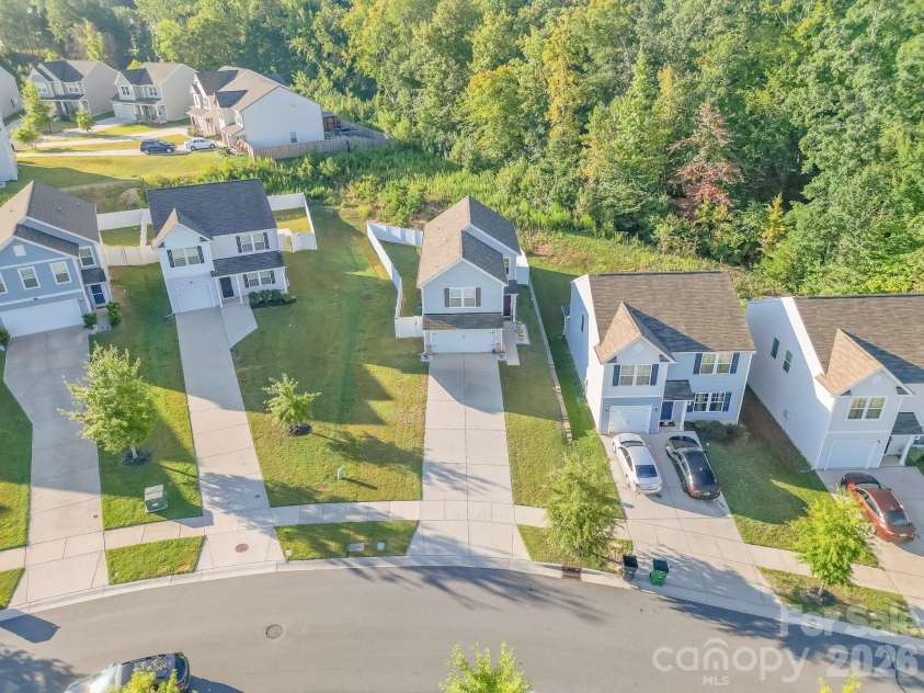 525 Newfound Hollow Drive, Charlotte, NC 28214.  MLS# CAR4421170, YatesRealty ID 50634. 