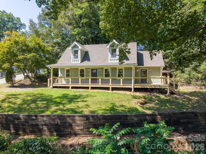 186 Sylvan Heights Drive, Sylva, NC 28773.  MLS# CAR4421307, YatesRealty ID 50635. 