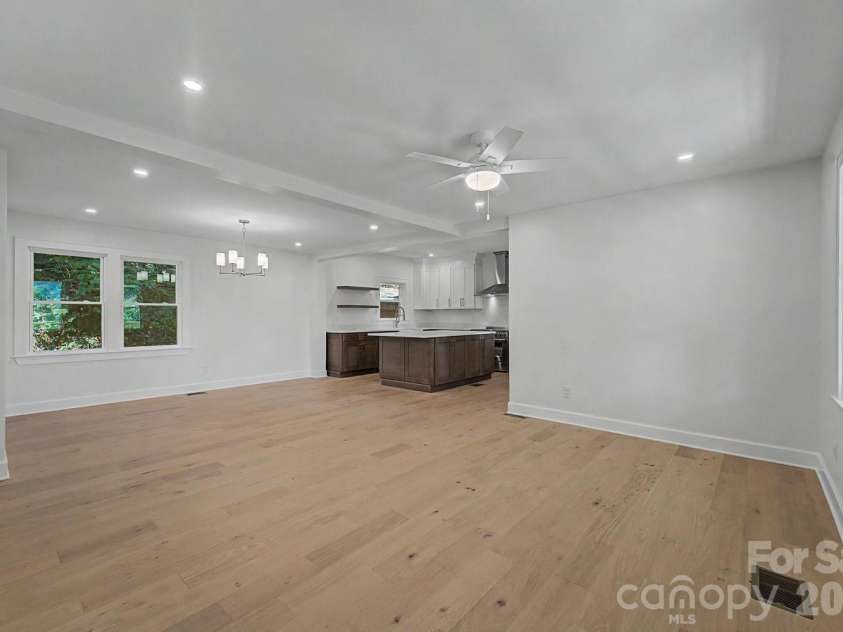 186 Sylvan Heights Drive, Sylva, NC 28773.  MLS# CAR4421307, YatesRealty ID 50635. 