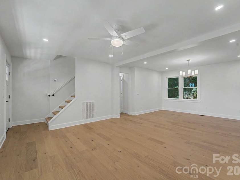 186 Sylvan Heights Drive, Sylva, NC 28773.  MLS# CAR4421307, YatesRealty ID 50635. 