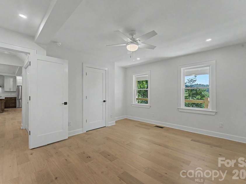 186 Sylvan Heights Drive, Sylva, NC 28773.  MLS# CAR4421307, YatesRealty ID 50635. 