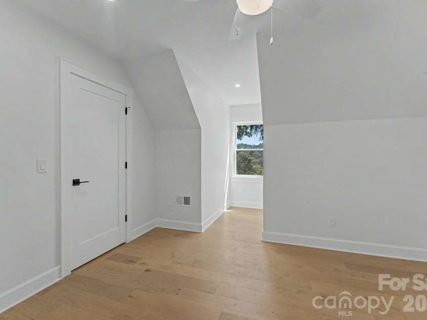 186 Sylvan Heights Drive, Sylva, NC 28773.  MLS# CAR4421307, YatesRealty ID 50635. 