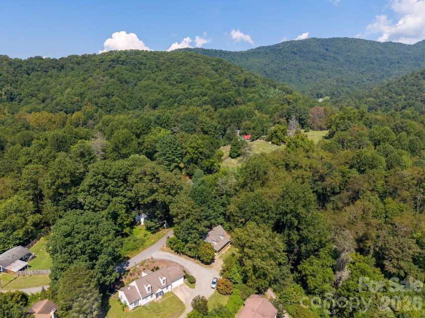 186 Sylvan Heights Drive, Sylva, NC 28773.  MLS# CAR4421307, YatesRealty ID 50635. 