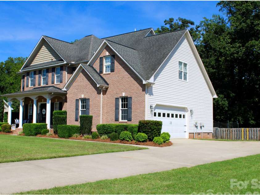 1058 Lilac Lane, Salisbury, NC 28147.  MLS# CAR4424096, YatesRealty ID 50636. 