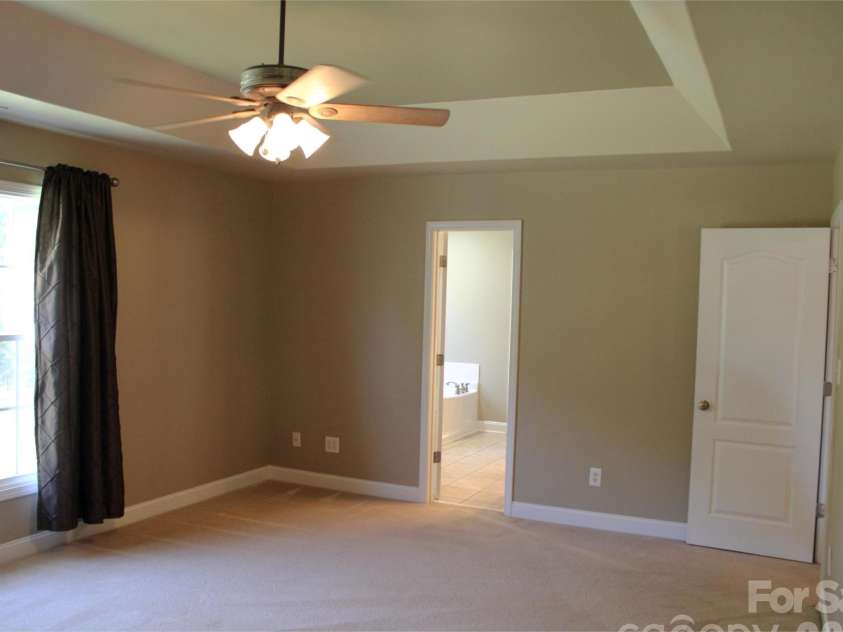 1058 Lilac Lane, Salisbury, NC 28147.  MLS# CAR4424096, YatesRealty ID 50636. 