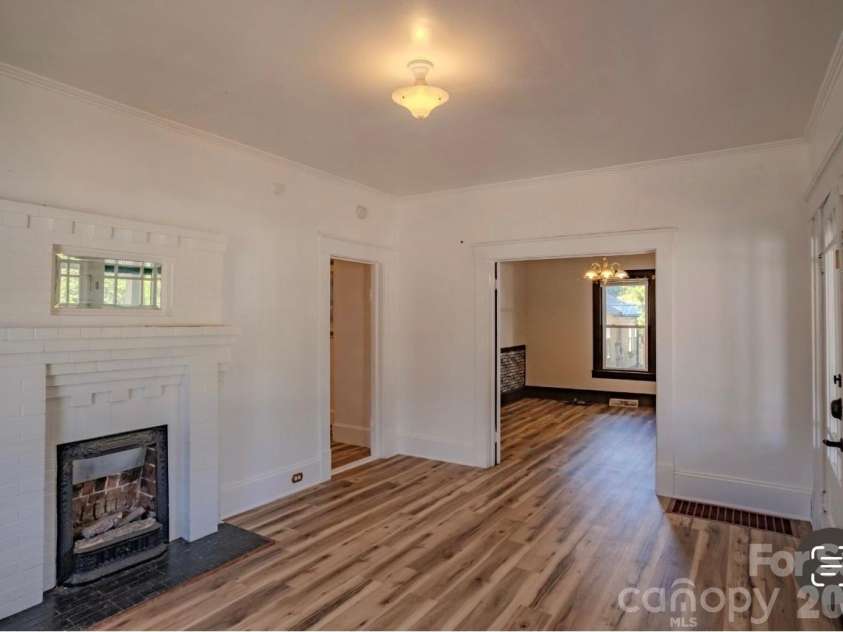 401 8th Street, Spencer, NC 28159.  MLS# CAR4424219, YatesRealty ID 50637. 