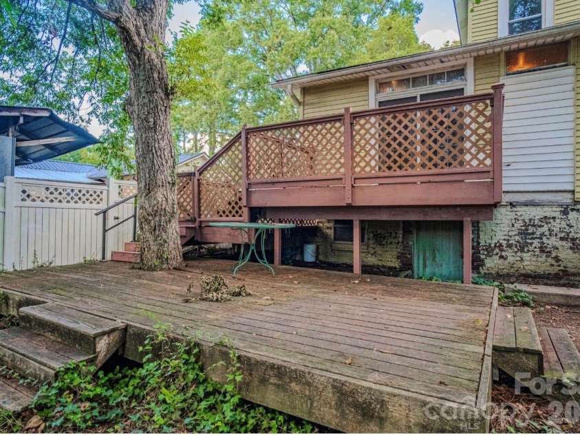 401 8th Street, Spencer, NC 28159.  MLS# CAR4424219, YatesRealty ID 50637. 