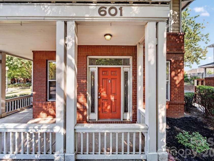 601 Davidson Street, Charlotte, NC 28202.  MLS# CAR4422859, YatesRealty ID 50638. 