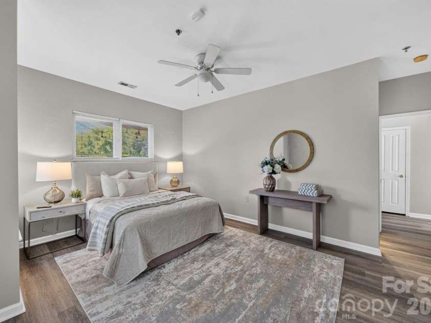 601 Davidson Street, Charlotte, NC 28202.  MLS# CAR4422859, YatesRealty ID 50638. 
