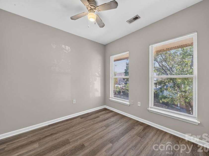 601 Davidson Street, Charlotte, NC 28202.  MLS# CAR4422859, YatesRealty ID 50638. 