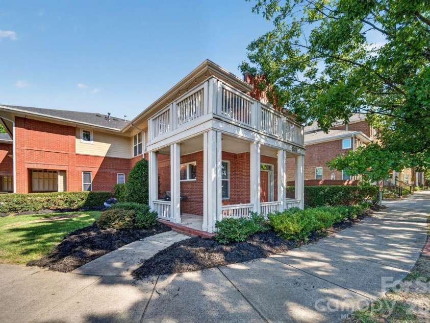 601 Davidson Street, Charlotte, NC 28202.  MLS# CAR4422859, YatesRealty ID 50638. 