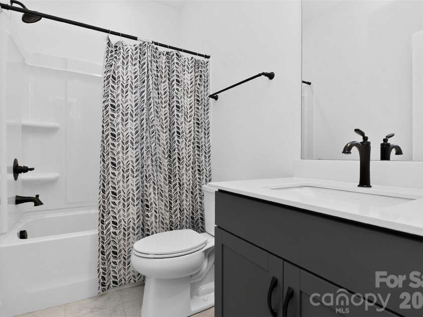 235 Supernova Drive, York, SC 29745.  MLS# CAR4417452, YatesRealty ID 50640. Guest bath