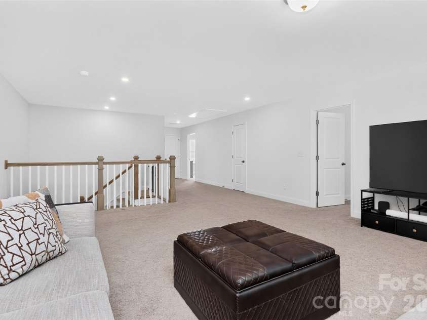 235 Supernova Drive, York, SC 29745.  MLS# CAR4417452, YatesRealty ID 50640. Loft