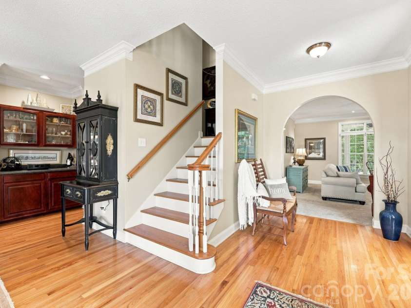 1075 Glenfield Drive, Salisbury, NC 28147.  MLS# CAR4422693, YatesRealty ID 50642. 