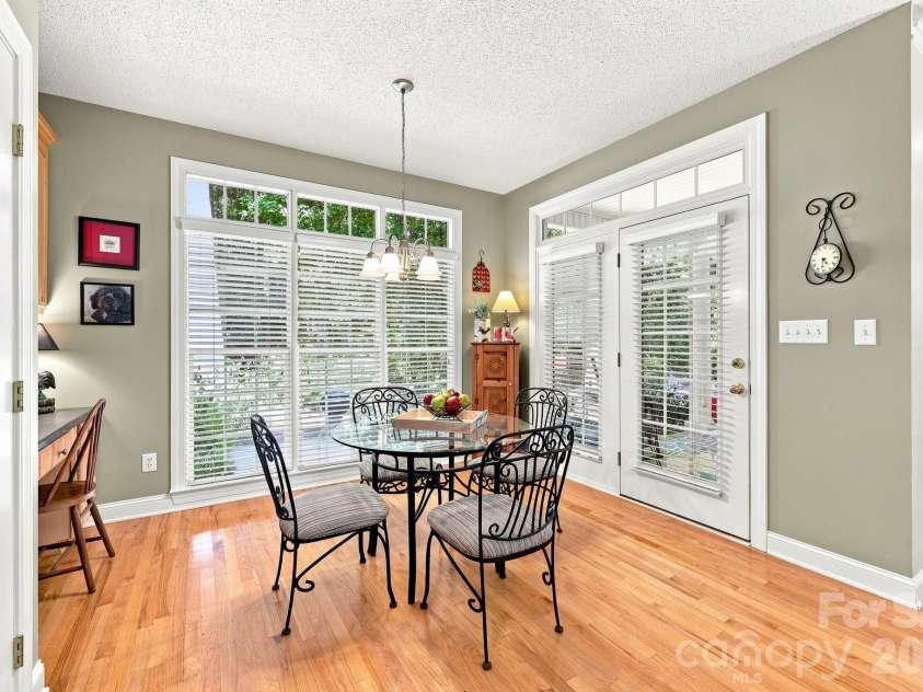 1075 Glenfield Drive, Salisbury, NC 28147.  MLS# CAR4422693, YatesRealty ID 50642. 