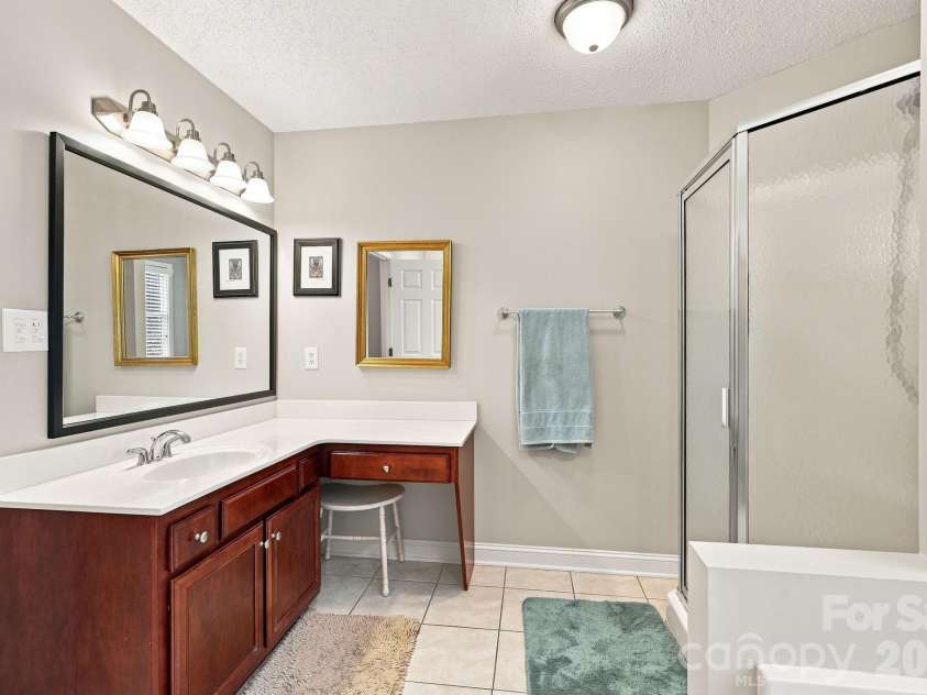 1075 Glenfield Drive, Salisbury, NC 28147.  MLS# CAR4422693, YatesRealty ID 50642. 