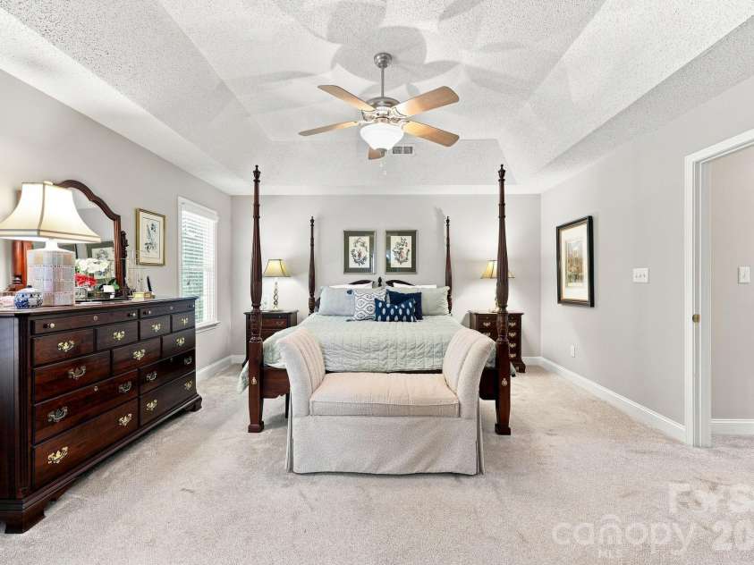1075 Glenfield Drive, Salisbury, NC 28147.  MLS# CAR4422693, YatesRealty ID 50642. 