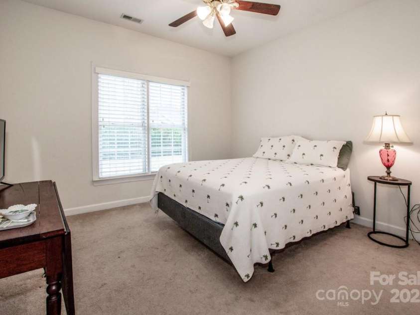 8320 Highland Glen Drive, Charlotte, NC 28269.  MLS# CAR4324740, YatesRealty ID 50643. Bedroom #3