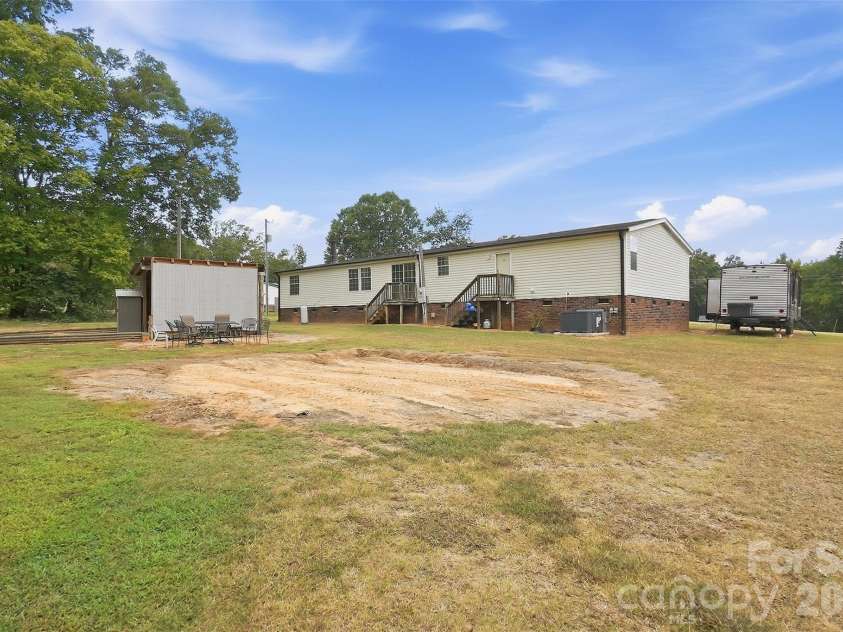 4688 Taxahaw Road, Lancaster, SC 29720.  MLS# CAR4422961, YatesRealty ID 50644. 