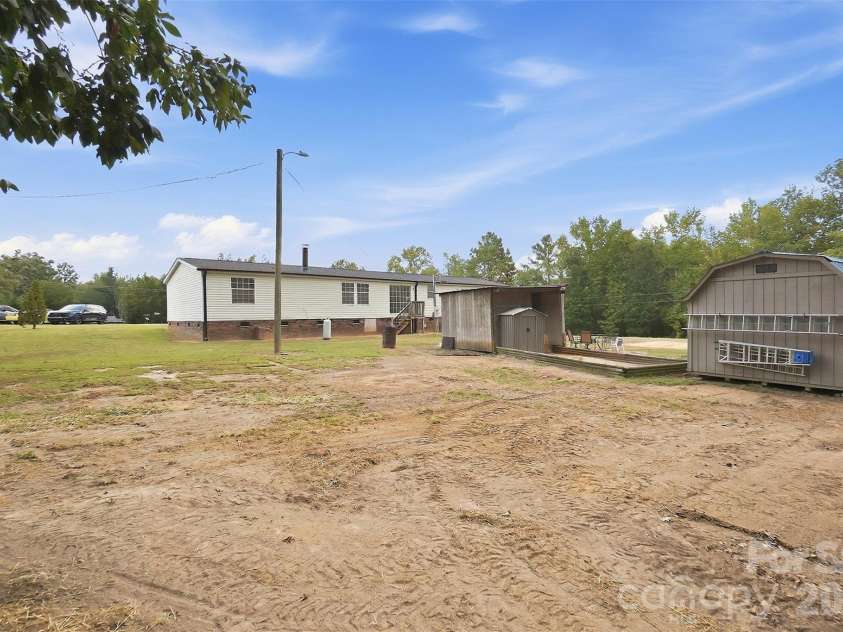 4688 Taxahaw Road, Lancaster, SC 29720.  MLS# CAR4422961, YatesRealty ID 50644. 