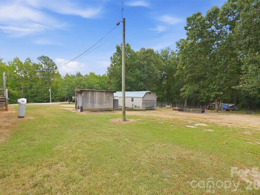 4688 Taxahaw Road, Lancaster, SC 29720.  MLS# CAR4422961, YatesRealty ID 50644. 