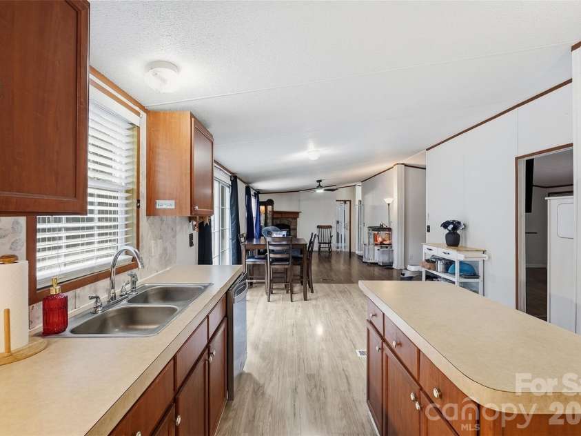 4688 Taxahaw Road, Lancaster, SC 29720.  MLS# CAR4422961, YatesRealty ID 50644. Kitchen