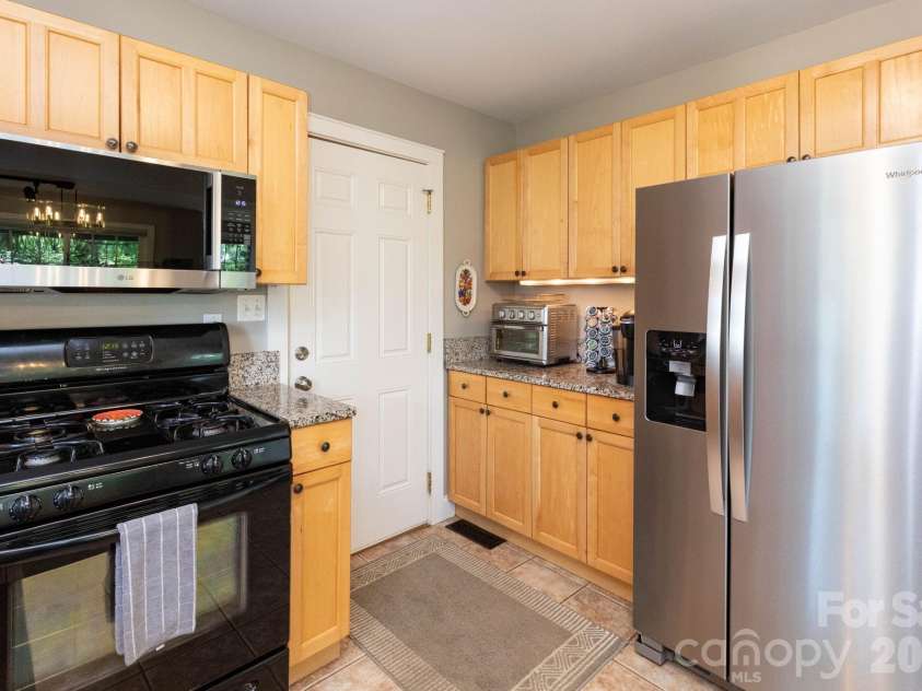 278 Brevard Road, Asheville, NC 28806.  MLS# CAR4408932, YatesRealty ID 50646. Kitchen