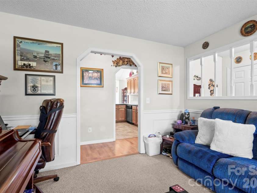 3110 Tamarah Way, Sumter, SC 29154.  MLS# CAR4423593, YatesRealty ID 50647. 