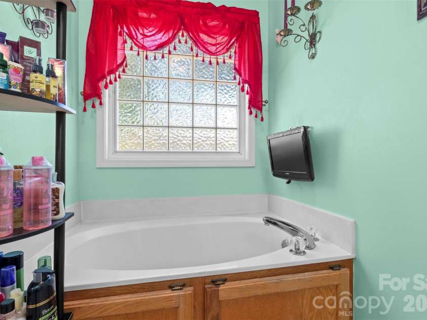 3110 Tamarah Way, Sumter, SC 29154.  MLS# CAR4423593, YatesRealty ID 50647. 