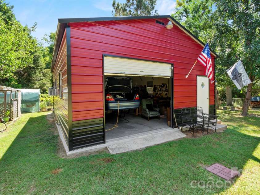 3110 Tamarah Way, Sumter, SC 29154.  MLS# CAR4423593, YatesRealty ID 50647. 