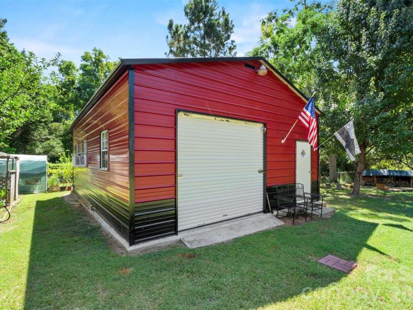 3110 Tamarah Way, Sumter, SC 29154.  MLS# CAR4423593, YatesRealty ID 50647. 