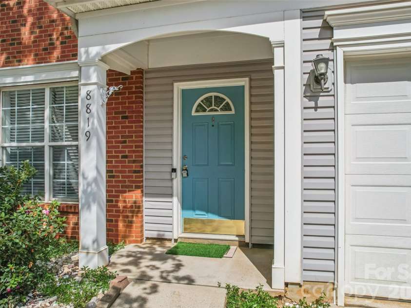 8819 Ormeau Drive, Charlotte, NC 28277.  MLS# CAR4422498, YatesRealty ID 50648. 