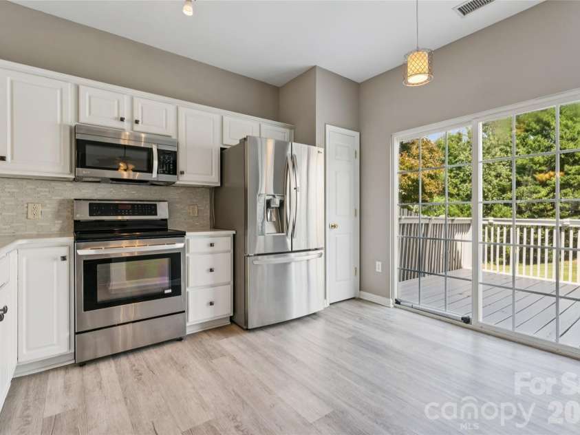 8819 Ormeau Drive, Charlotte, NC 28277.  MLS# CAR4422498, YatesRealty ID 50648. 