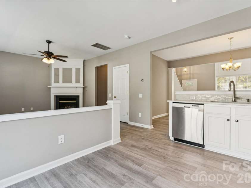 8819 Ormeau Drive, Charlotte, NC 28277.  MLS# CAR4422498, YatesRealty ID 50648. 