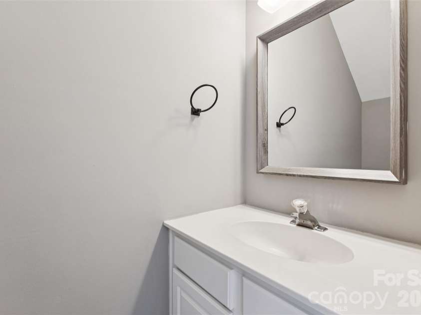 8819 Ormeau Drive, Charlotte, NC 28277.  MLS# CAR4422498, YatesRealty ID 50648. 