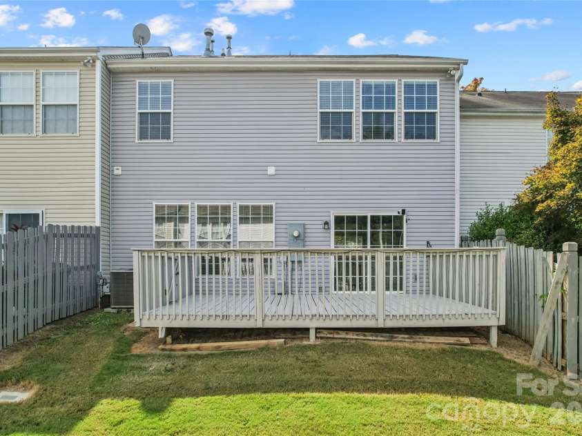 8819 Ormeau Drive, Charlotte, NC 28277.  MLS# CAR4422498, YatesRealty ID 50648. 