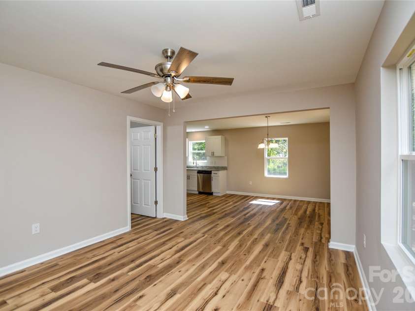 909 US 70 Highway, Morganton, NC 28655.  MLS# CAR4422234, YatesRealty ID 50649. 