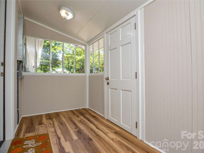 909 US 70 Highway, Morganton, NC 28655.  MLS# CAR4422234, YatesRealty ID 50649. 
