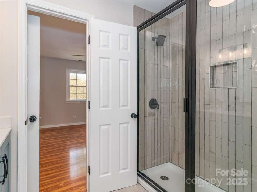 3210 Selwyn Farms Lane, Charlotte, NC 28209.  MLS# CAR4241190, YatesRealty ID 5065. 