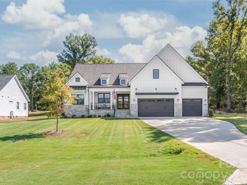 188 Heartland Drive, Rock Hill, SC 29732.  MLS# CAR4423954, YatesRealty ID 50650. 