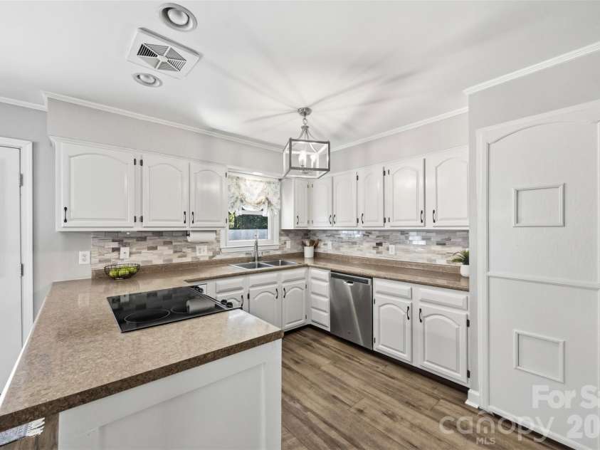 4376 Gentry Lane, York, SC 29745.  MLS# CAR4423979, YatesRealty ID 50651. 